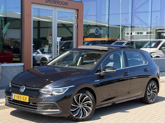 Volkswagen GOLF 1.5 TSI 1st Edition | Pano | Stoel/Stuurverwarming | ACC | Massage | Memory | Sfeerverlichting