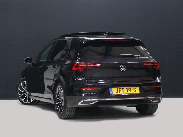 Volkswagen GOLF 1.5 eTSI R-Line [SCHUIFKANTELDAK, APPLE CARPLAY, ANDROID, TREKHAAK, MEMORY SEATS, STOEL-/STUURVERWARMING, ADAPTIVE CRUISE, PDC V+A, DIGITAL DASH, SFEERVERLICHTING, NAVIGATIE]