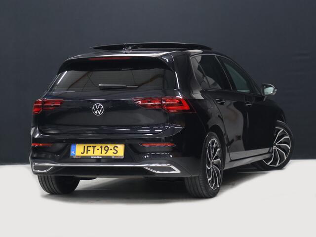 Volkswagen GOLF 1.5 eTSI R-Line [SCHUIFKANTELDAK, APPLE CARPLAY, ANDROID, TREKHAAK, MEMORY SEATS, STOEL-/STUURVERWARMING, ADAPTIVE CRUISE, PDC V+A, DIGITAL DASH, SFEERVERLICHTING, NAVIGATIE]