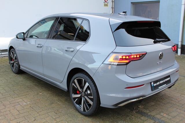 Volkswagen GOLF 8.5 1.5 eHybrid GTE 272 Pk | Panorama dak | Stoel/Stuur verwarming | 360* Camera | Schuif/Kantel dak | Adaptive cruise controler | Keyless start | Apple CarPlay/Android Auto | Draadloze telefoonlader | IQ.Lights | Climate controle | Parkeersensoren V+A |