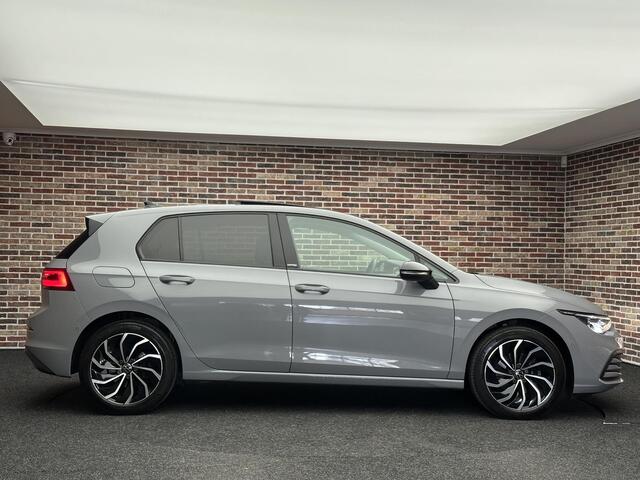 Volkswagen GOLF 1.5 eTSI Style | IQ light| Dak| Sfeer|
