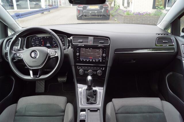 Volkswagen GOLF 1.5 TSI (150pk) DSG R-line LED/Keyless/Camera/Massage/19 inch