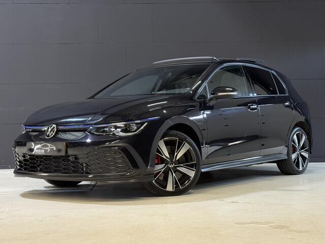 Volkswagen GOLF 1.4 eHybrid GTE | SOH 97% | Panoramadak | IQ Light | Stoel/Stuurverwarming
