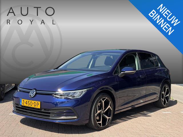 Volkswagen GOLF 1.5 eTSI Hybrid Life R-Line AUTOMAAT | APPLE CARPLAY | NAVIGATIE | MULTIMEDIA | STOELVERWARMING | PARKEERSENSOREN | SFEERVERLICHTING | LED |