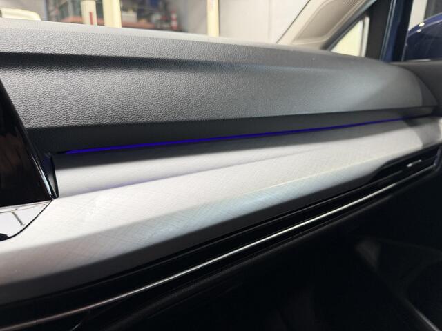 Volkswagen GOLF 1.5 eTSI Hybrid Life R-Line AUTOMAAT | APPLE CARPLAY | NAVIGATIE | MULTIMEDIA | STOELVERWARMING | PARKEERSENSOREN | SFEERVERLICHTING | LED |