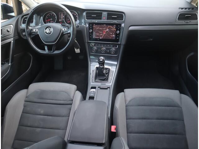 Volkswagen GOLF Variant 1.5 TSI Comfortline Business Pano / Navi / ACC / PDC / Trekh / Carplay / Keurige auto