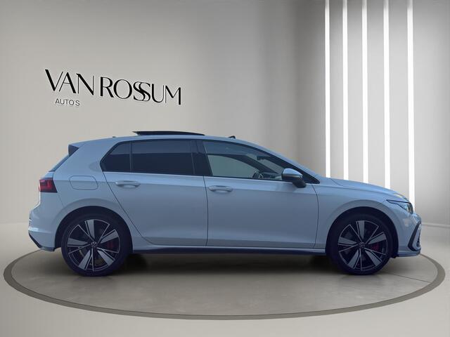 Volkswagen GOLF 1.4 eHybrid GTE Pano | Sfeer | Matrix-Led | Camera | Stoelverw | Led mistlampen | Carplay |