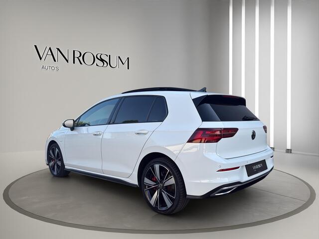 Volkswagen GOLF 1.4 eHybrid GTE Pano | Sfeer | Matrix-Led | Camera | Stoelverw | Led mistlampen | Carplay |