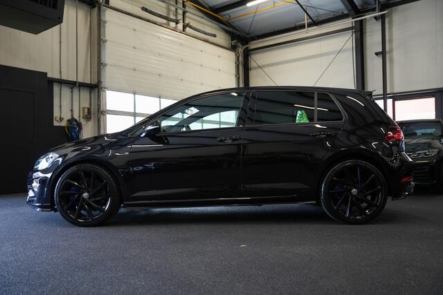 Volkswagen GOLF 2.0 TSI 301 pk 4Motion R / Akraprovic/ Dynaudio/ ACC/ DCC/ Keyless/ Virtual/ Adapt.Cruise/ Pano-Dak/ Downpipe/ Camera/ 19''LMV