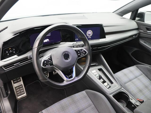 Volkswagen GOLF 1.4 eHybrid GTE 245 Pk Stoel/Stuurverwarming | Adaptive Cruise | Camera | Climatronic | IQ LED | CarPlay | 17 Inch | 84.104 Km !!