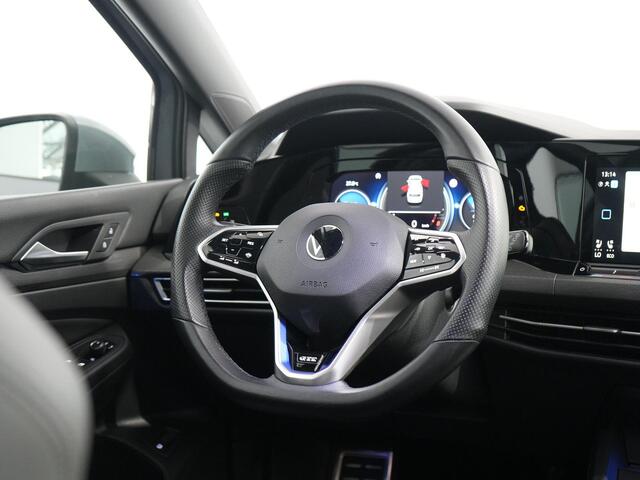 Volkswagen GOLF 1.4 eHybrid GTE | Leer | SOH 95.6% | Stoelverkoeling | Navi | 18' lichtmetaal | Carplay| Memory |
