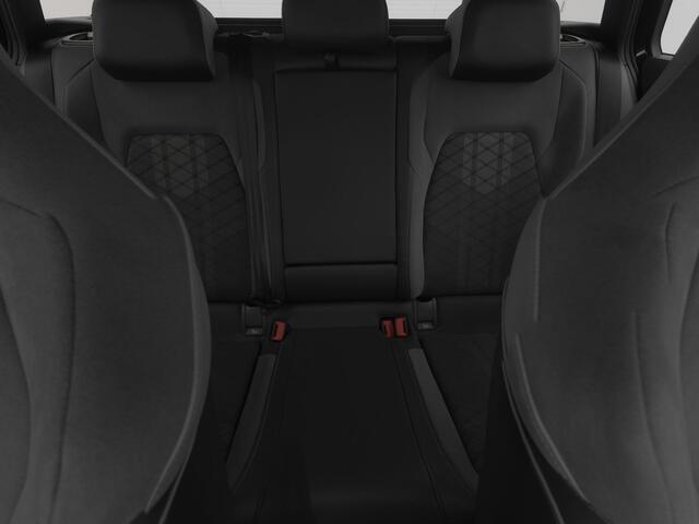 Volkswagen GOLF Variant 1.5 eTSI R-Line Business | CAMERA | ADAPTIVE | TREKHAAK | STOEL- EN STUURVERW.