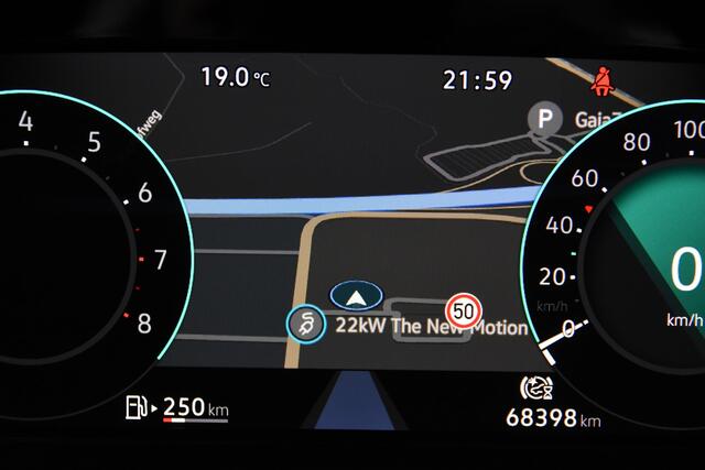 Volkswagen GOLF VIII 1.0 TSI Life *1ste Eigenaar*Navigatie*Camera*Carplay*