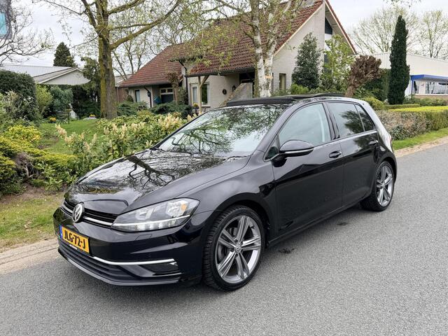 Volkswagen GOLF 1.5 TSI DSG 150PK R-LineoPanooNavioCamera