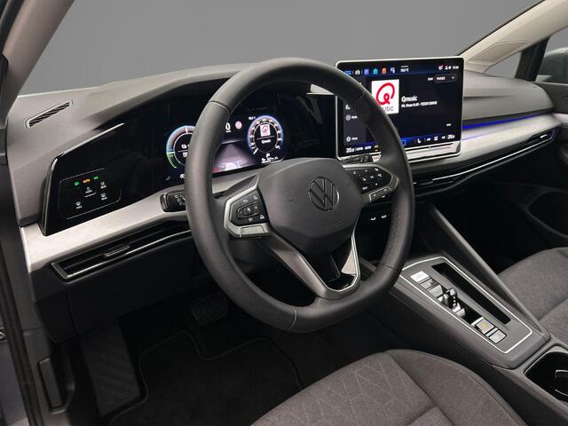 Volkswagen GOLF Life Edition 1.5 TSI eHybrid 204pk DSG Automaat Adaptive cruise control, Achteruitrijcamera, Stoelverwarming, LED koplampen, Parkeersensoren, App connect