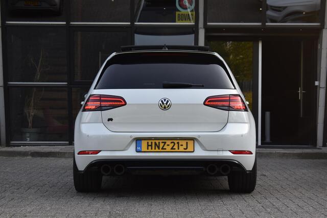 Volkswagen GOLF 2.0 TSI 4Motion R Pano Akra Camera Dynaudio