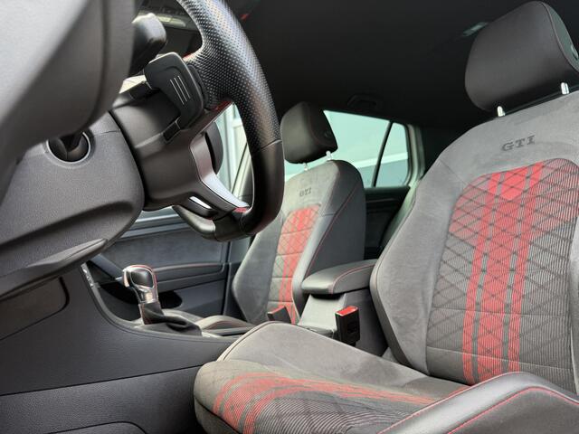 Volkswagen GOLF 2.0 TSI GTI TCR | KEYLESS | VIRTUAL | DCC | Camera | Dodehoek | Stoelverw. | CarPlay | ACC