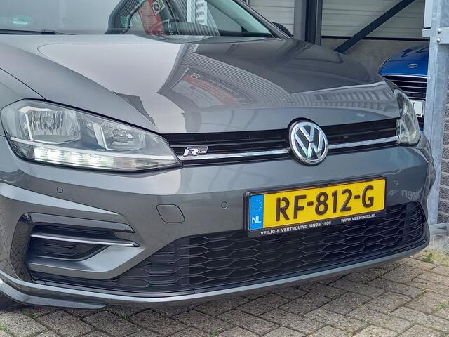 Volkswagen GOLF 1.0 TSI R-LINE - ADAPTIVE CRUISE - CARPLAY / ANDROID - TREKHAAK - ALCANTARA - NAVI - CLIMA - STOELVERWARMING -