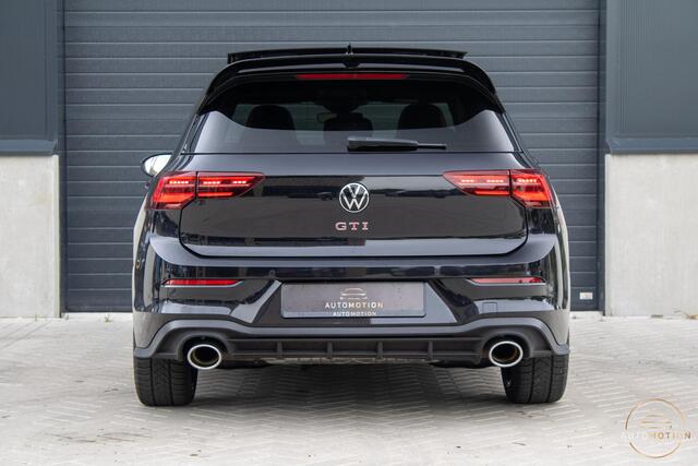 Volkswagen GOLF 2.0 TSI GTI PANO CAMERA MISTLAMPEN IQ STOELVERWARMING