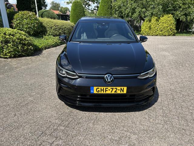Volkswagen GOLF 1.5 eTSI R-Line Panodak