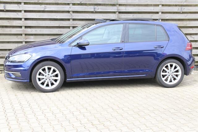 Volkswagen GOLF 1.5 TSI Highline / Panoramadak / Cruise / Climate / Apple carplay
