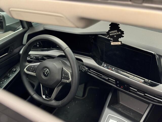 Volkswagen GOLF 1.5 eTSI Style / Pano / Camera /