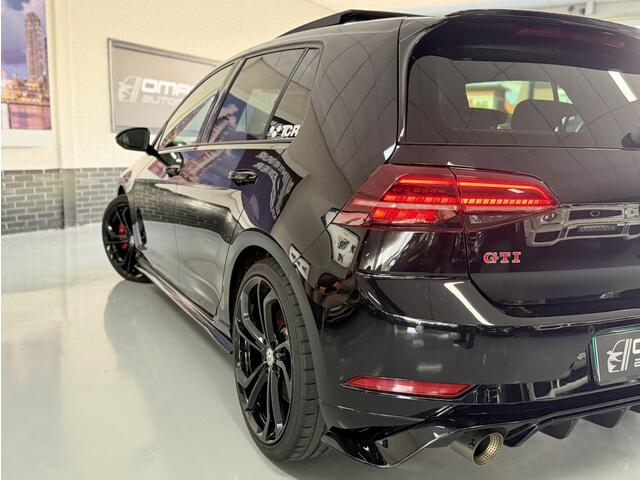 Volkswagen GOLF 2.0 TSI GTI TCR DSG PANO AKRA ACC CAM