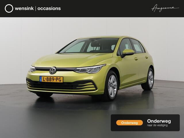 Volkswagen GOLF 1.0 eTSI Life | Trekhaak | Navigatie | Cruise Control Adaptief | Parkeersensoren |