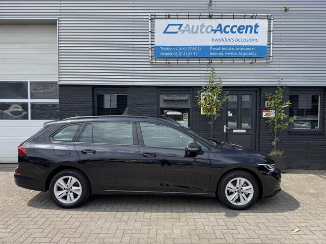 Volkswagen GOLF Variant 1.0 eTSI Life Business