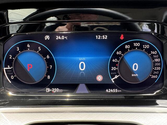 Volkswagen GOLF Variant 1.0 eTSI Life Business