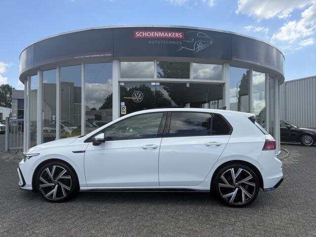 Volkswagen GOLF 8 1.5 eTSI R-Line Bns
