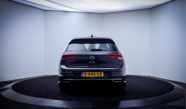 Volkswagen GOLF GTE 1.4 eHybrid SOH 95% FULL LED | CARPLAY | NAVI | CLIMA | AMBIANCE LIGHT | LANE ASSIST | PDC V+A | LMV