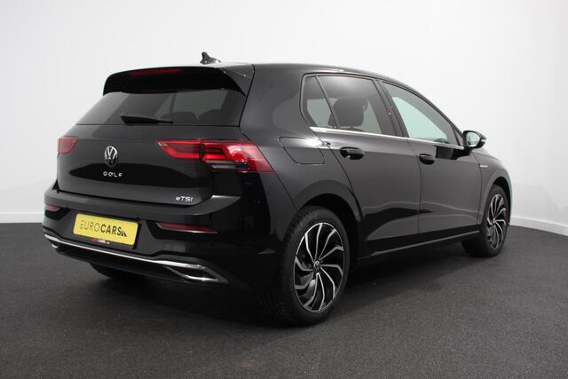 Volkswagen GOLF 1.5 eTSI 150pk Automaat Style Sfeer verlichting Navigatie Climate control Camera Adaptive Cruise control Led Parkeer sensoren Lichtmetalen Velgen