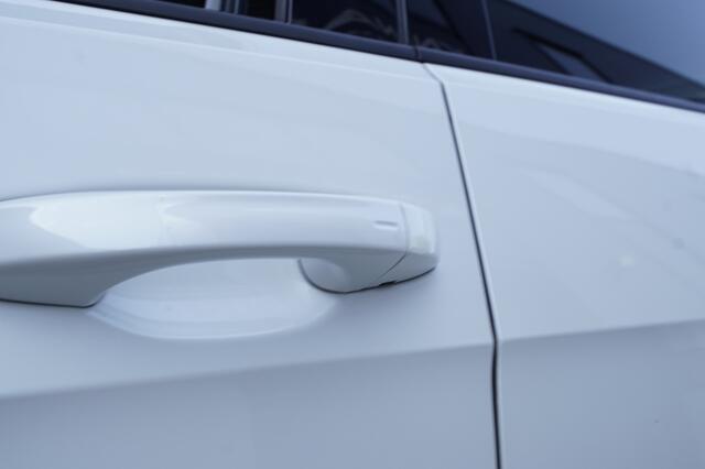 Volkswagen GOLF 1.5 TSI HL Bns R