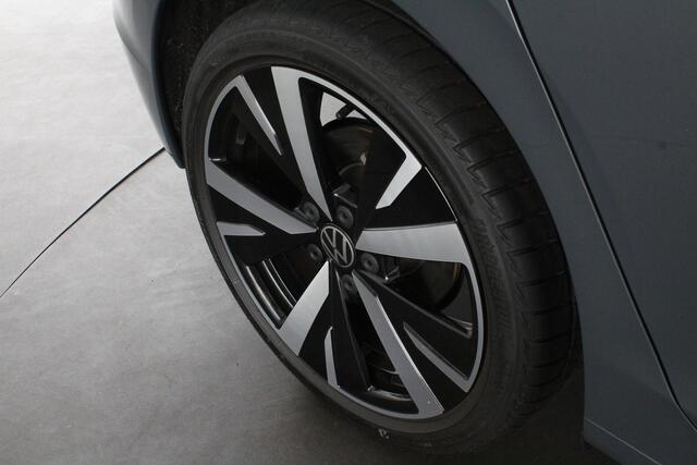 Volkswagen GOLF 1.5 eTSI Life Edition > 18 inch/Dolphin Gray/Sfeerverlichting/Travel assist...