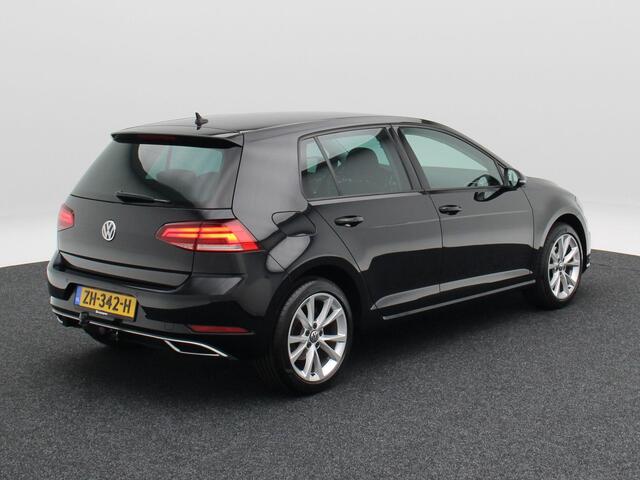 Volkswagen GOLF 1.0 TSi Highline 115 Pk | Trekhaak | Adaptive Cruise | Climatronic | Navigatie | Alcantara | CarPlay | 17 Inch | 80.652 Km !!