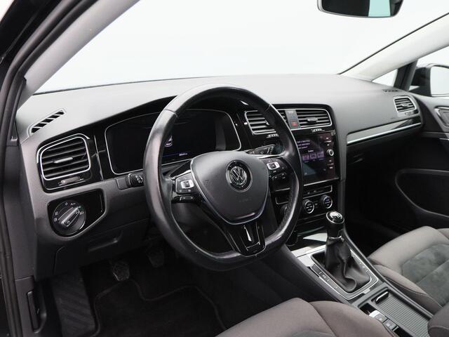Volkswagen GOLF 1.0 TSi Highline 115 Pk | Trekhaak | Adaptive Cruise | Climatronic | Navigatie | Alcantara | CarPlay | 17 Inch | 80.652 Km !!