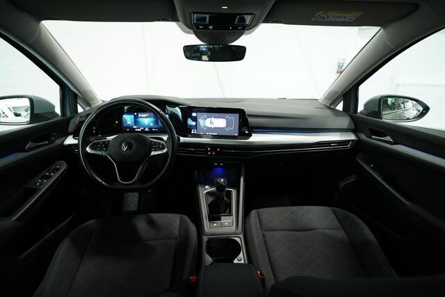 Volkswagen GOLF 1.0 TSI Life Business | Ambienteverlichting | Carplay | Stoelv. | Parkeersensoren |
