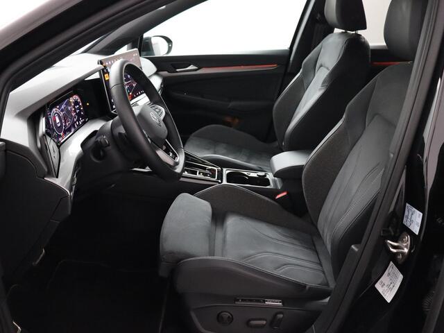 Volkswagen GOLF 1.5 eHybrid 50 Edition | ACC | Trekhaak | Camera!