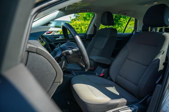 Volkswagen GOLF 1.0 TSI Comfortline Adaptive Cruise DAB+ PDC Navigatie Climate Control AUTOMAAT!