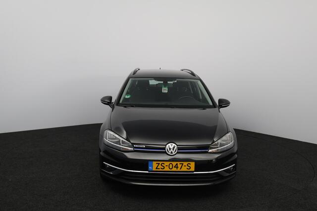 Volkswagen GOLF Variant 1.5 TSI Comfortline /131PK! /Trekhaak! /Apple + Android /DAB+! /Navi /Climat /Adaptief Cruise /Elek. pakket /Bluetooth /Multi. Leder Stuur /16"LMV /PDC V+A /LED Dagrijverl. /Isofix /Armsteun.