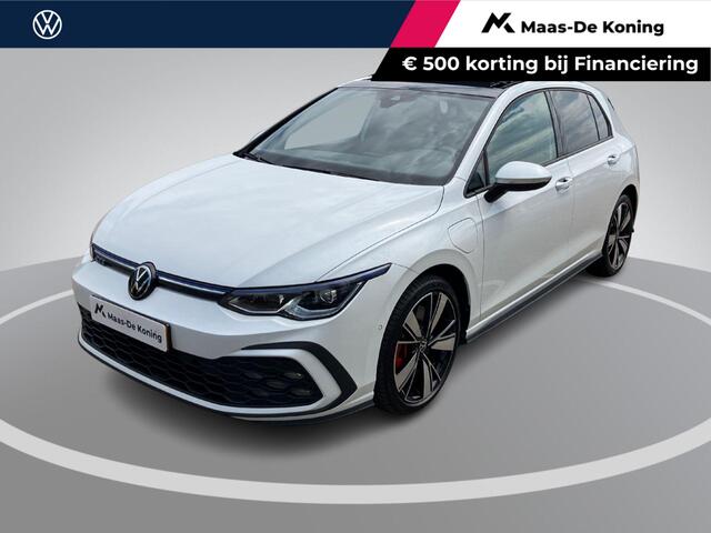 Volkswagen GOLF 1.4eHybrid 180kW/245PK GTE · Panoramadak · Navigatie · Apple/Android Car Play · Stoelverwarming · Dodehoeksensoren ·