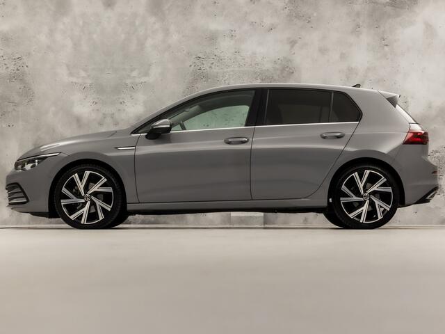 Volkswagen GOLF 1.5 TSI Sport (4 CILINDER, APPLE CARPLAY, MEMORY SEAT, CAMERA, DYNAMISCHE KNIPPERLICHTEN, ALCANTARA, SPORTSTOELEN, GETINT GLAS, KEYLESS START, SFEERVERLICHTING, NIEUWSTAAT)