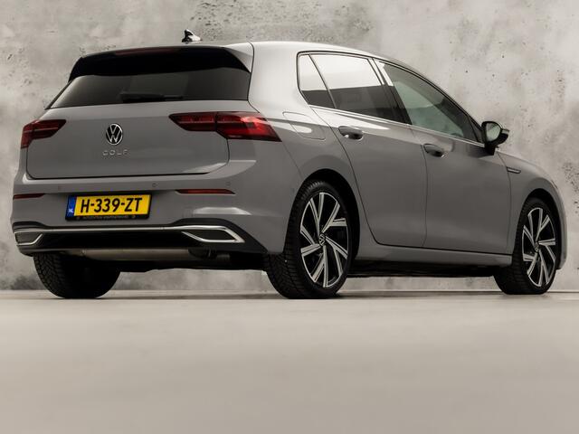 Volkswagen GOLF 1.5 TSI Sport (4 CILINDER, APPLE CARPLAY, MEMORY SEAT, CAMERA, DYNAMISCHE KNIPPERLICHTEN, ALCANTARA, SPORTSTOELEN, GETINT GLAS, KEYLESS START, SFEERVERLICHTING, NIEUWSTAAT)