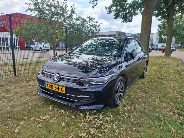 Volkswagen GOLF 1,5 ETSI Life Edition/ACC/Trekhaak/Navi/IQ Lights/Carplay/Achteruitrijcamera