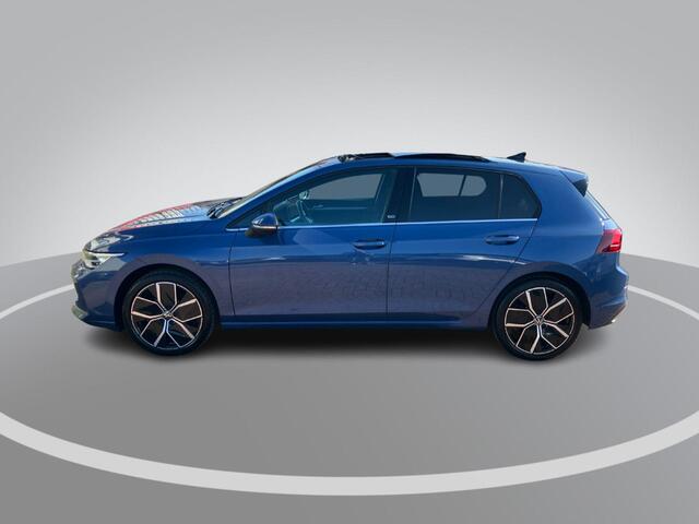 Volkswagen GOLF 1.5/150PK Style 50 Edition DSG · Panoramadak · Trekhaak · Camera + Parkeersensoren · Elektrische stoelverstelling ·