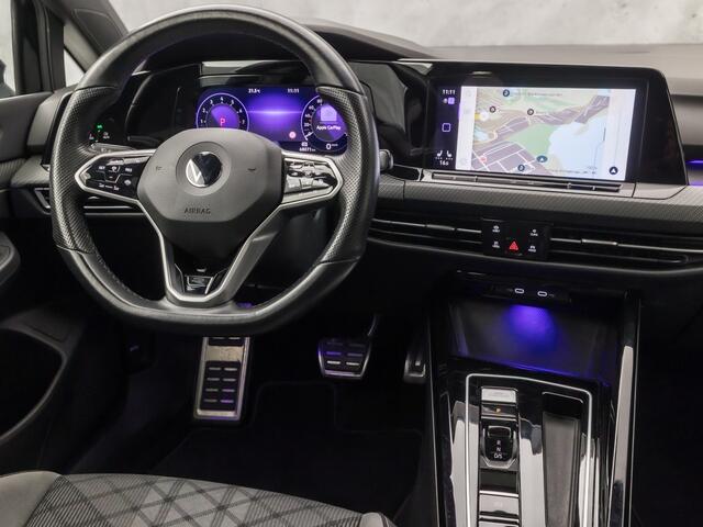 Volkswagen GOLF 1.5 TSI R-Line 150Pk Automaat (2X R-LINE, PANORAMADAK, BLACK PACK, KUIPSTOELEN, STUUR/STOELVERWARMING, SFEERVERLICHTING, KEYLESS, APPLE CARPLAY, NIEUWE APK, NIEUWSTAAT)