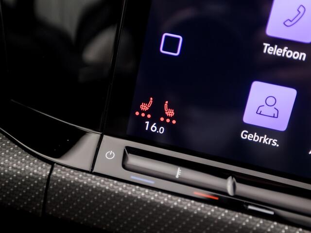 Volkswagen GOLF 1.5 TSI R-Line 150Pk Automaat (2X R-LINE, PANORAMADAK, BLACK PACK, KUIPSTOELEN, STUUR/STOELVERWARMING, SFEERVERLICHTING, KEYLESS, APPLE CARPLAY, NIEUWE APK, NIEUWSTAAT)