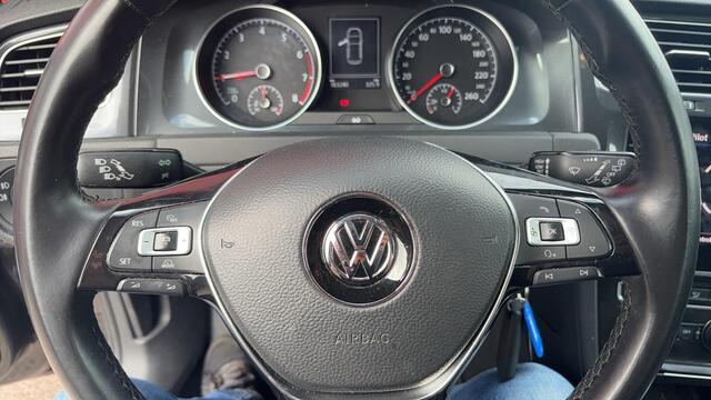 Volkswagen GOLF 1.0 TSI Comfortline NAVI / CLIMA / CARPLAY / PDC / BLUETOOTH / ACC / NL-AUTO