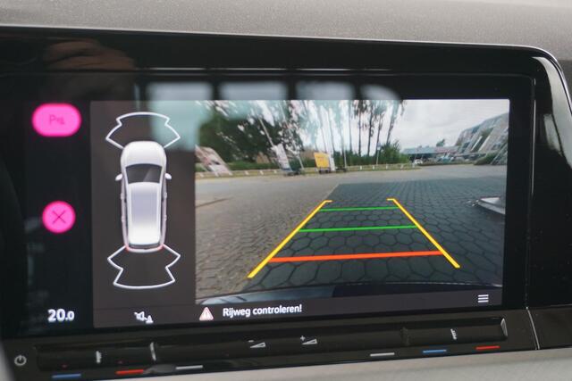 Volkswagen GOLF Variant 1.0 eTSI Life